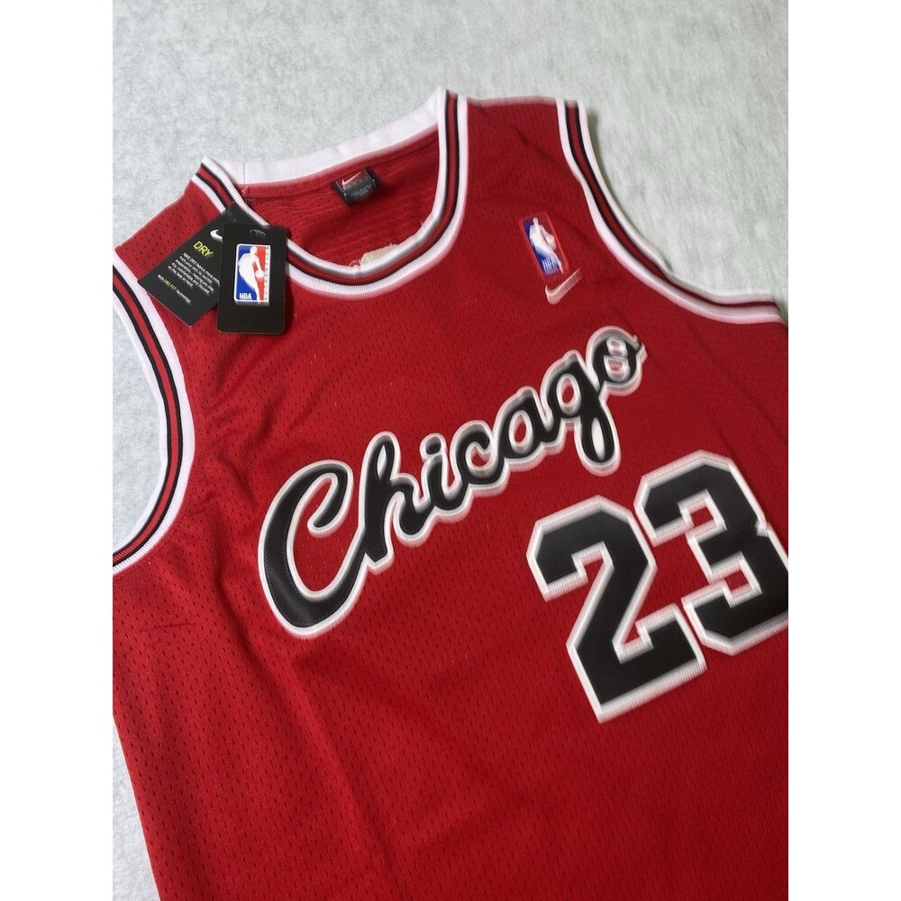 Michael Jordan #23 Nike swingman Chicago Bulls NBA jersey vintage M Basketball